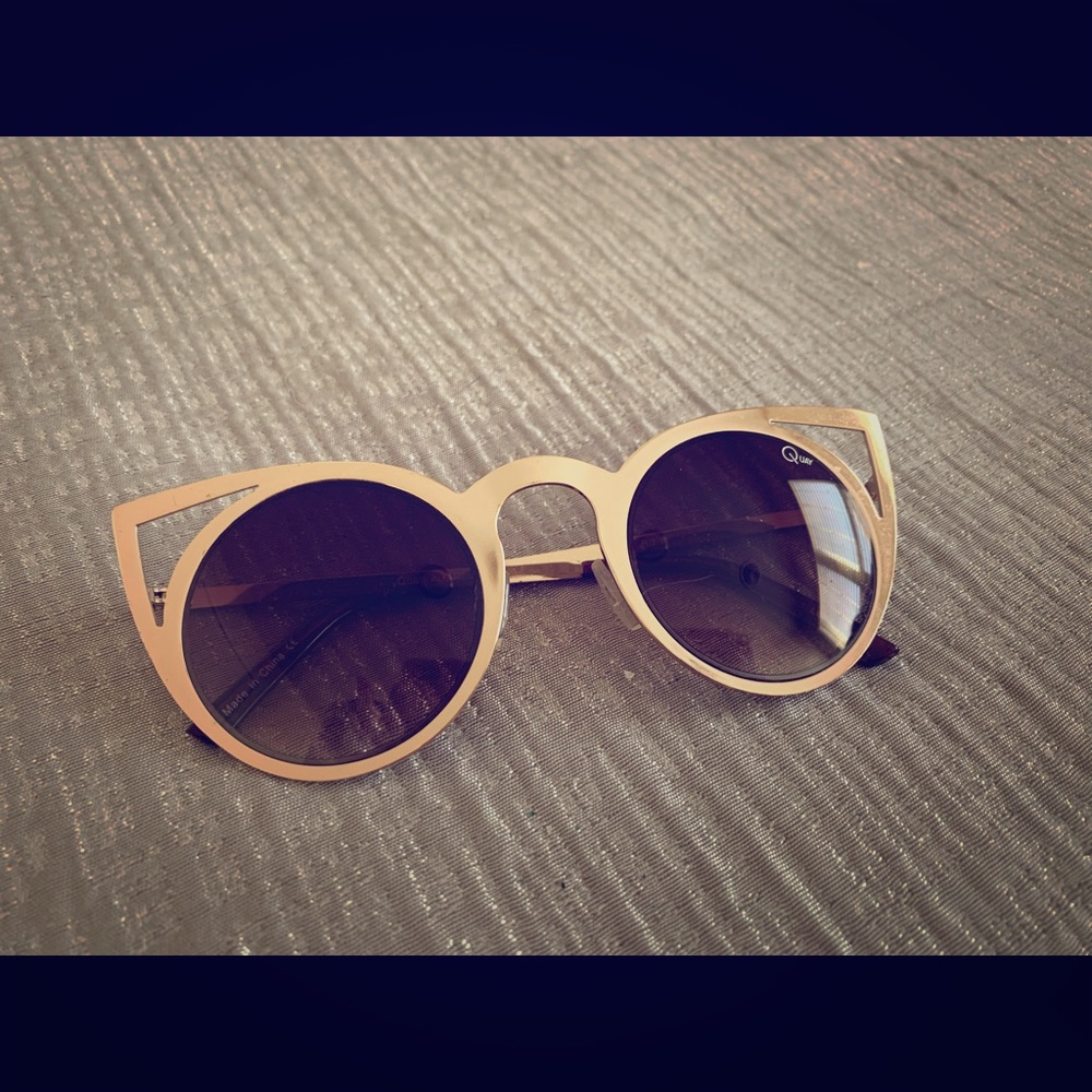 Quay Invader Gold Sunglasses